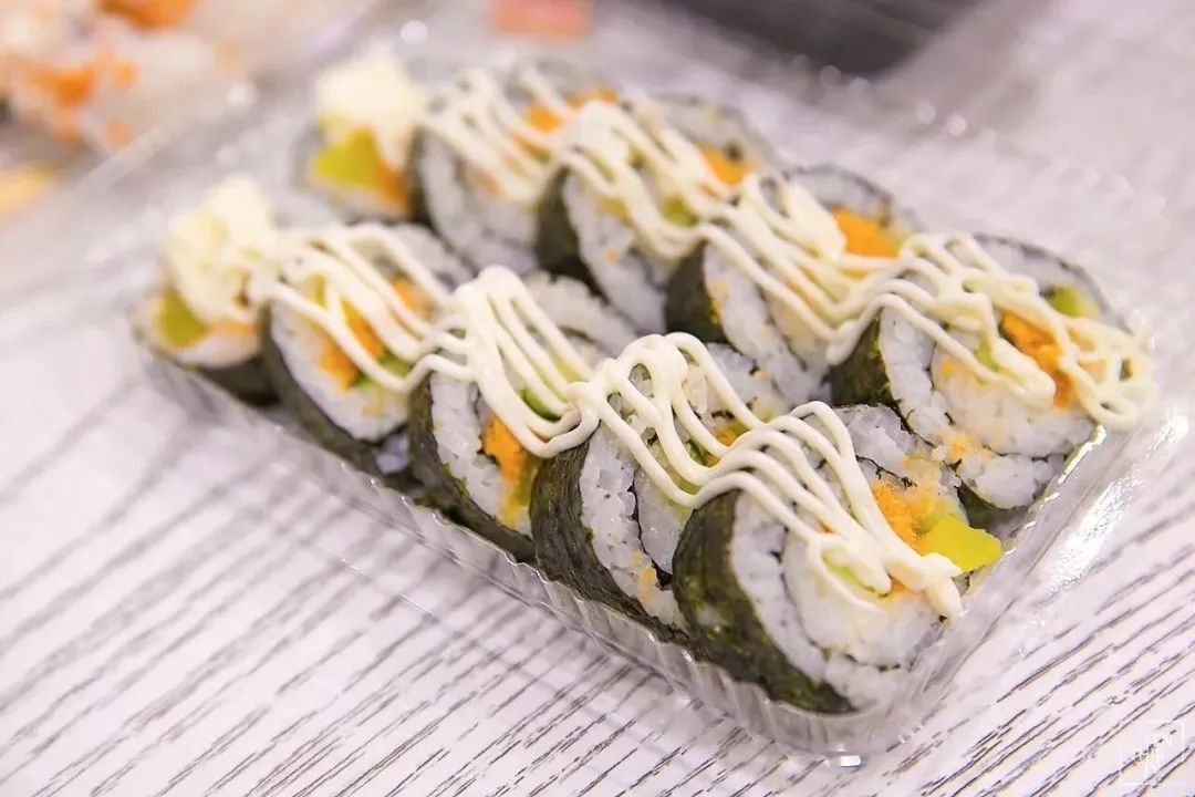 你好这里是成都翻译英文,你知道武汉商学院么