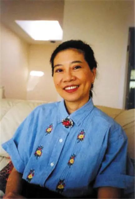 亦舒人品怎么样,亦舒的思想正确吗