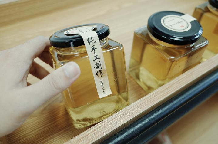 一天只卖一头猪卖完就下班,一天只卖一头猪