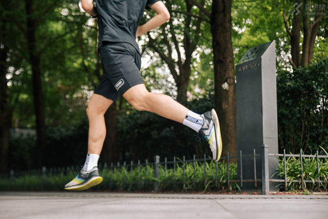 skechers跑鞋insistant,skechers跑鞋gorun