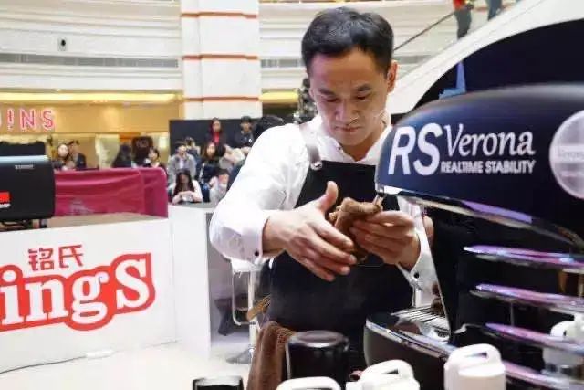 10分钟能喝到一杯冷萃咖啡,10分钟冷萃咖啡