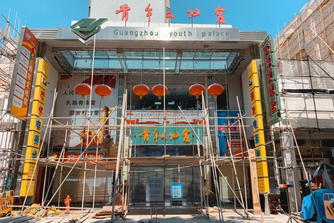 久违的电影院,久违的电影院一场电影两张票