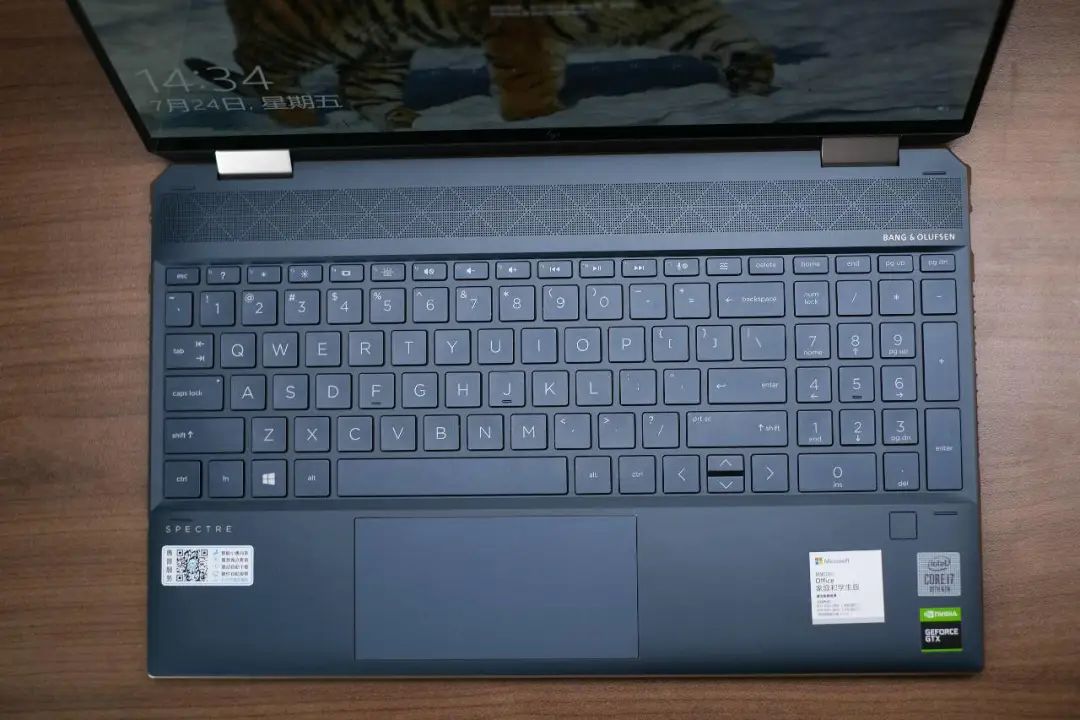 惠普spectrex36015测评,惠普spectrex360二合一功能