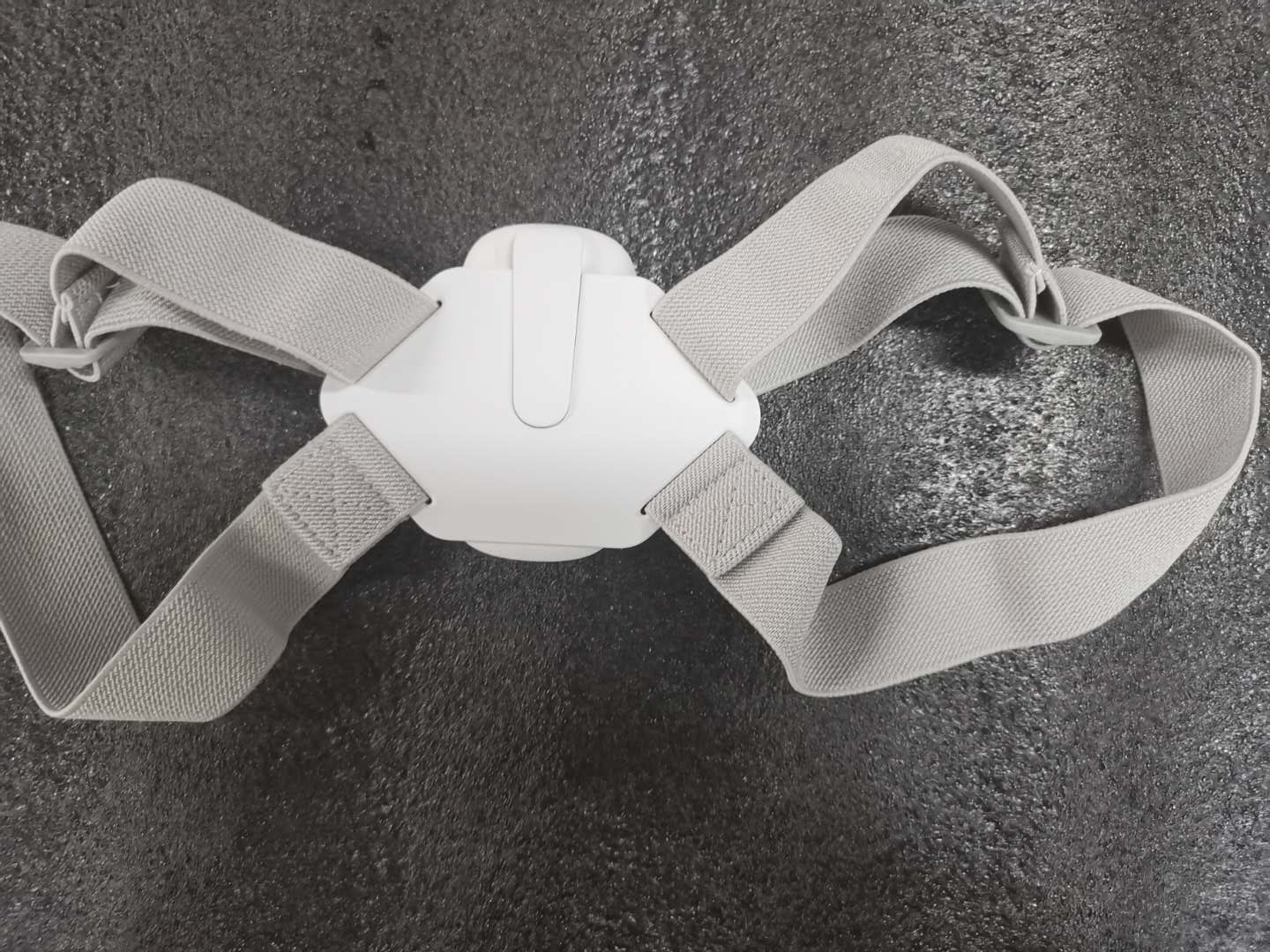 久坐不动的上班族们！这个智能背背佳你值得拥有