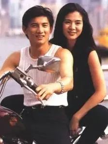 吴彦祖变脸苏大强照片,冻龄女神素颜成照妖镜