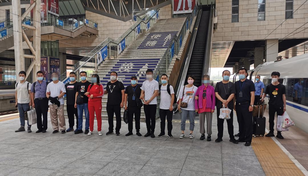 施个法就能与知名男星相爱?女装店主后悔极了