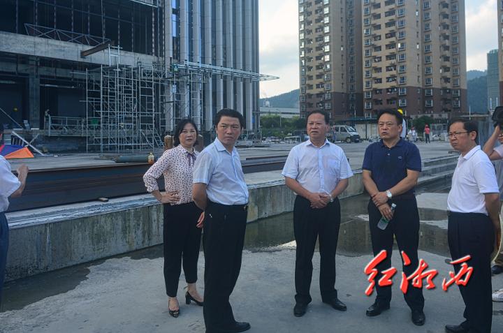 叶红专：先行先试改革创新善作善成打造州域南部核心经济区重要增长极