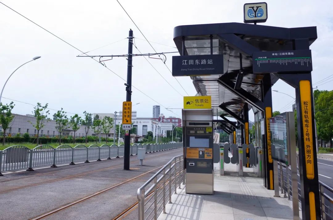 鎶ュ枩楦熺敺瑁呰タ鏈嶆鍝佷笓鍗栧紶鑻ユ榾,鎶ュ枩楦熷紶鑻ユ榾鍚屾瑗挎湇