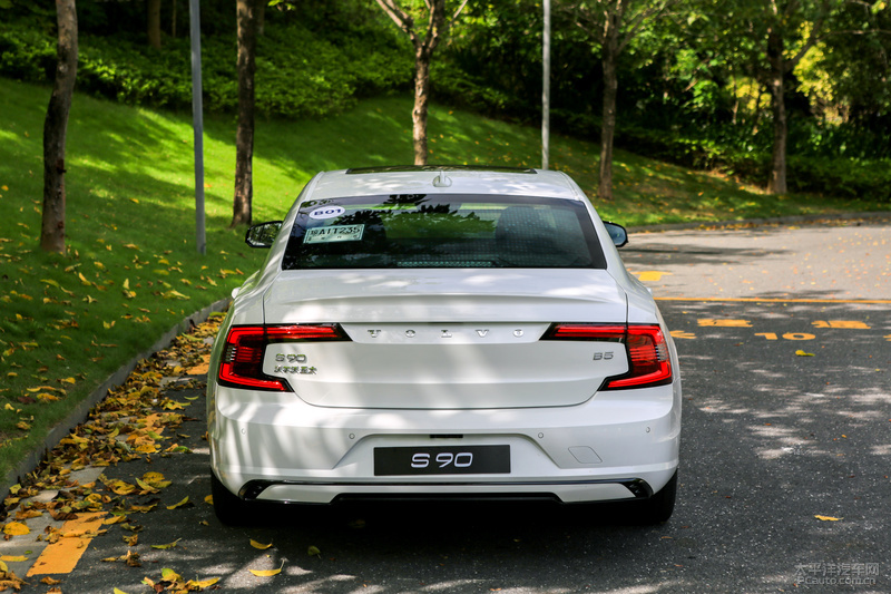 2020款全新沃尔沃s90试驾视频,顺应时代的改变