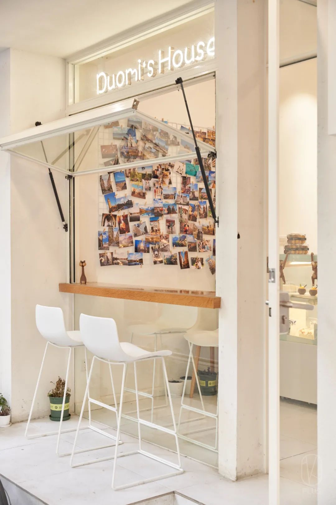 中山北路新开纯白“浪漫满屋”，好口味的千层甜品店，价格仅占某网红L家½…