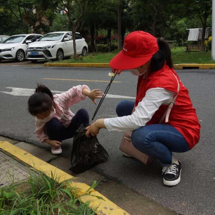 文明实践志愿服务活动记录怎么写,曹路志愿者日