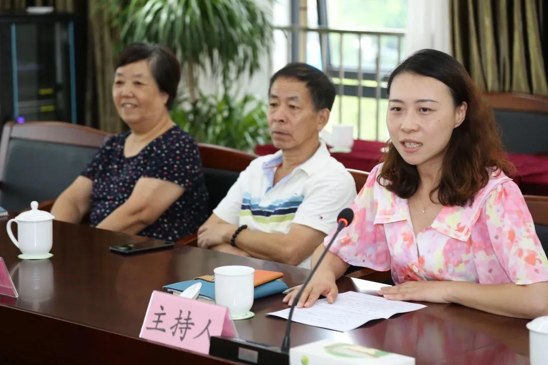 文明实践志愿服务活动记录怎么写,曹路志愿者日