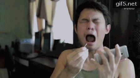 【迷惑】是个狠人！小伙一怒之下拔光鼻毛！结果悲剧了......