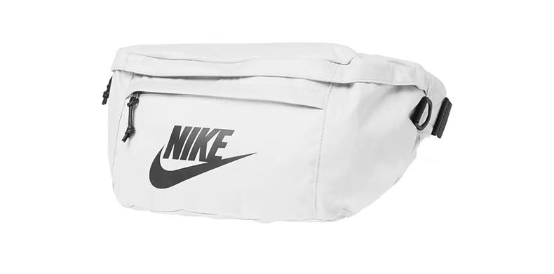 nike腰包最新款,nike最火的腰包