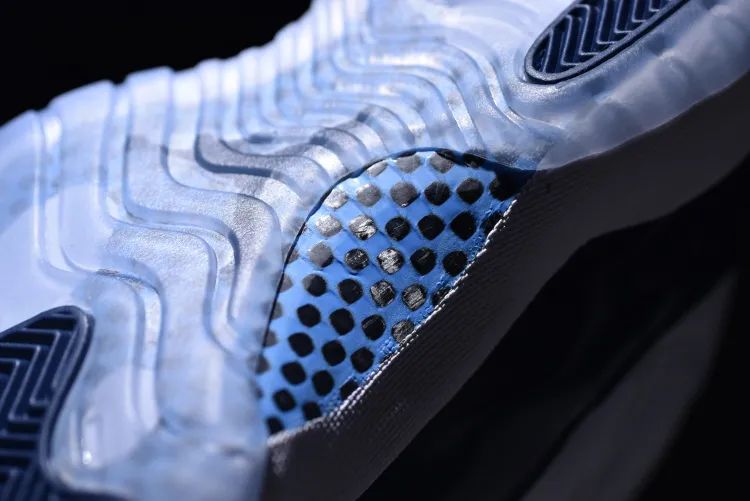 防侧翻最好的鞋是什么,防外侧翻最好的球鞋