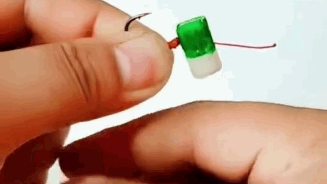 自制绑钢丝神器教程,自制绑小钩子最简单的方法