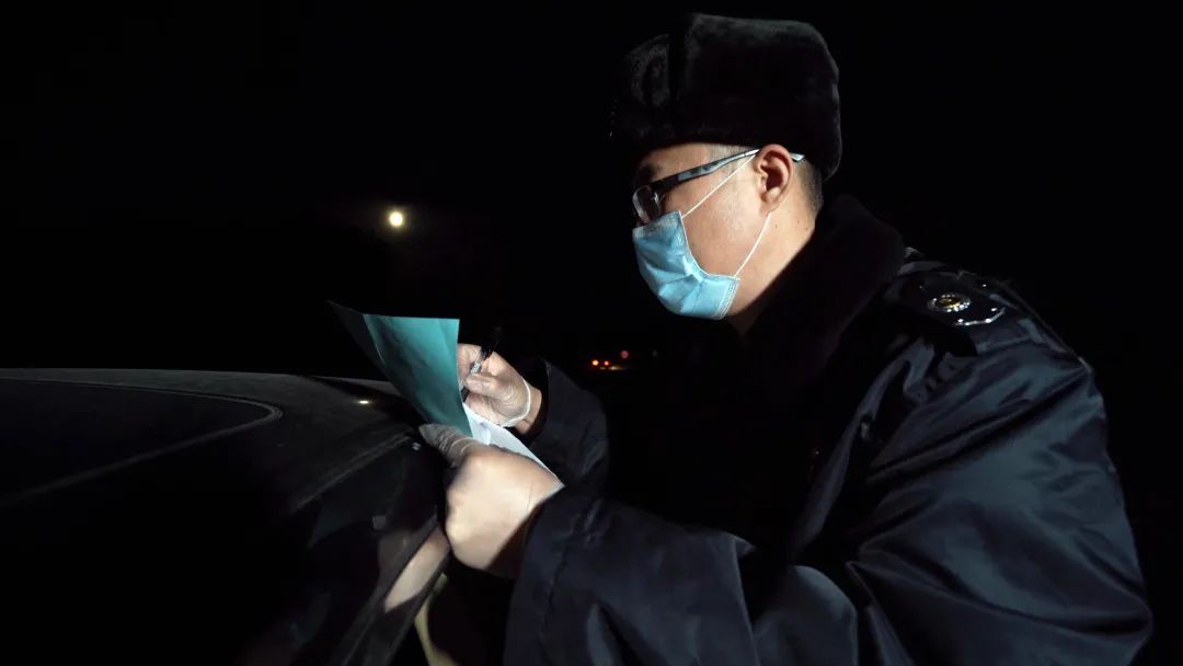 90后税务干部的担当 (作为一名青年税务干部从心出发)