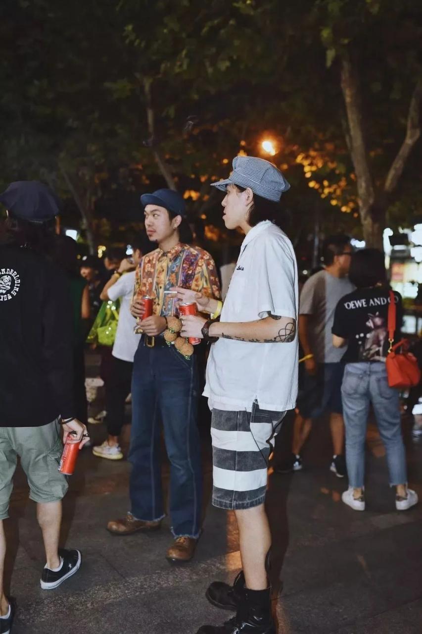 鎴愰兘骞宠,鎴愰兘骞宠鏃跺厜鏅偣