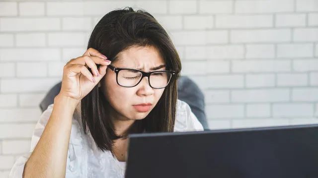 眼睛被辣到了怎么办快速解决,眼睛被辣了怎么办