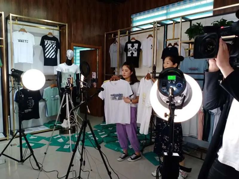 探秘中国电商第一村,中国淘宝镇