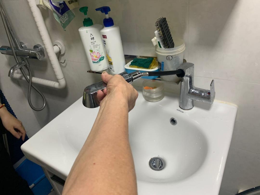 为爸妈而看！一个适合老人的家是怎样的？这里正在试点适老化改造，让居家养老无忧