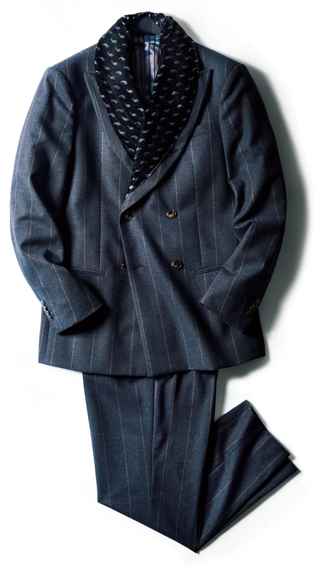 高雅和低俗的最大区别在于,哪种西装一看就很高级