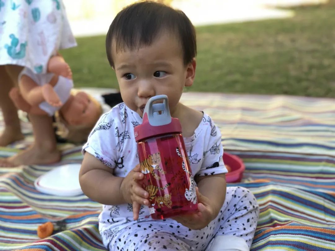 纯钛水杯与304水杯优缺点,儿童水杯优点