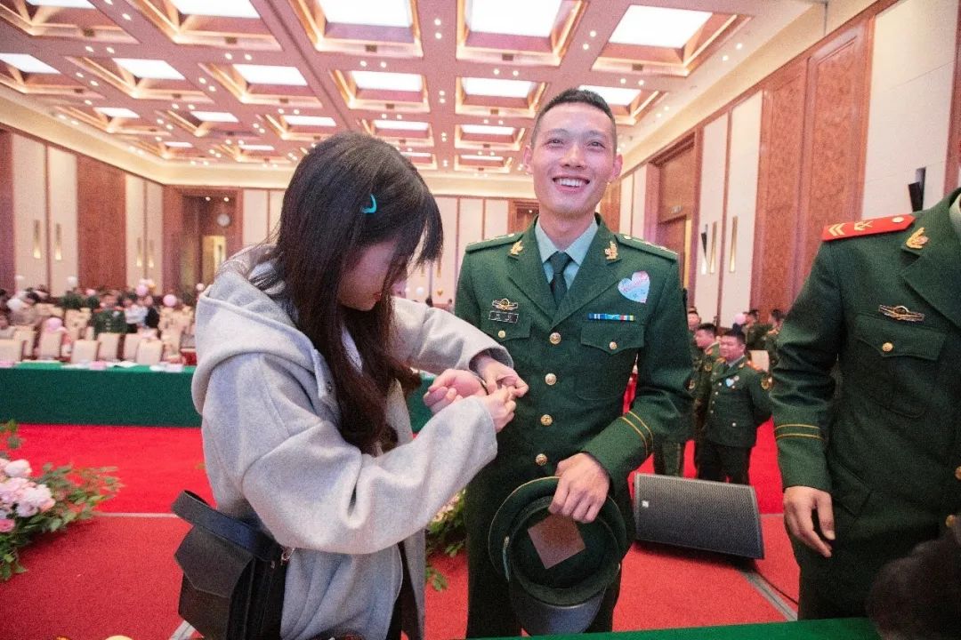 兵哥哥的爱情高甜,兵哥哥的浪漫时光