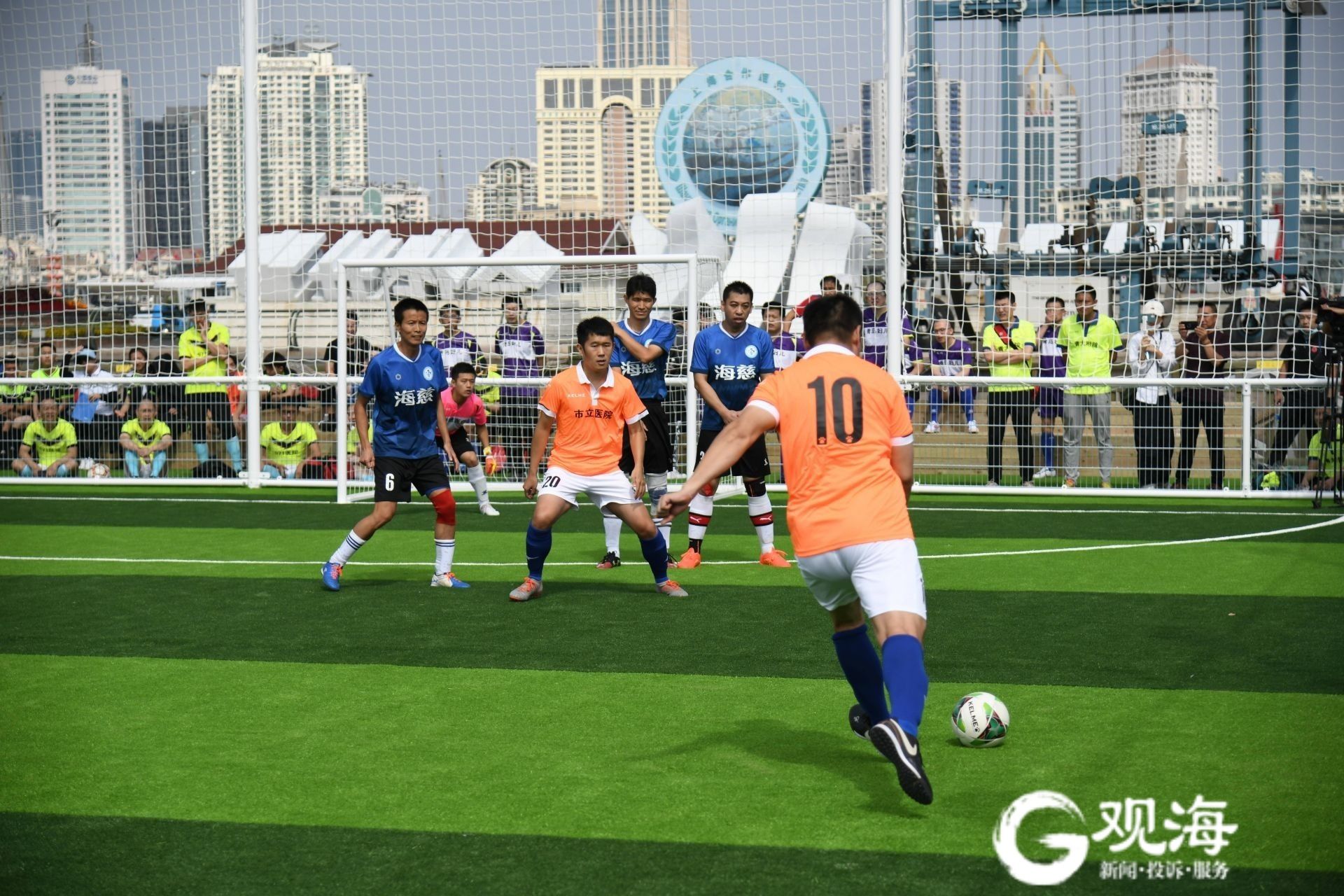 “十三五”期间，青岛新建体育场地相当于增加了“580个标准足球场”