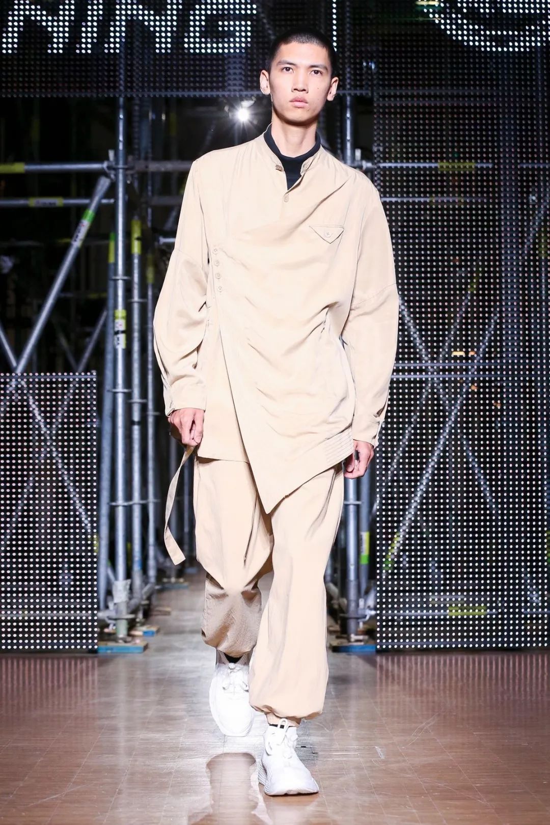 成龙大哥功夫题材,成龙大哥真的是能文能武样样精通