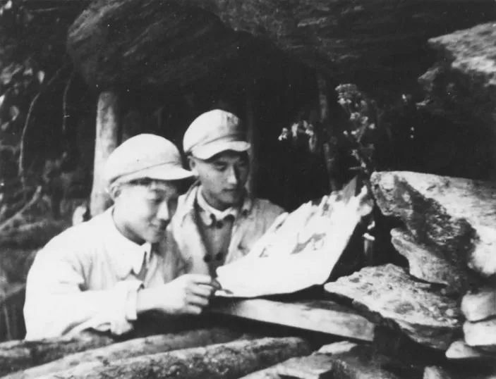 保家卫国投笔从戎听党指挥,抗美援朝纪念笔