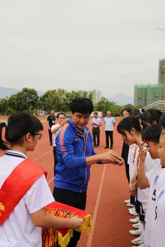 閮戝窞甯傞暱鏉潚灏戝勾瓒崇悆鑱旇禌,寰愬窞甯傞暱鏉潚灏戝勾鏍″洯瓒崇悆鑱旇禌