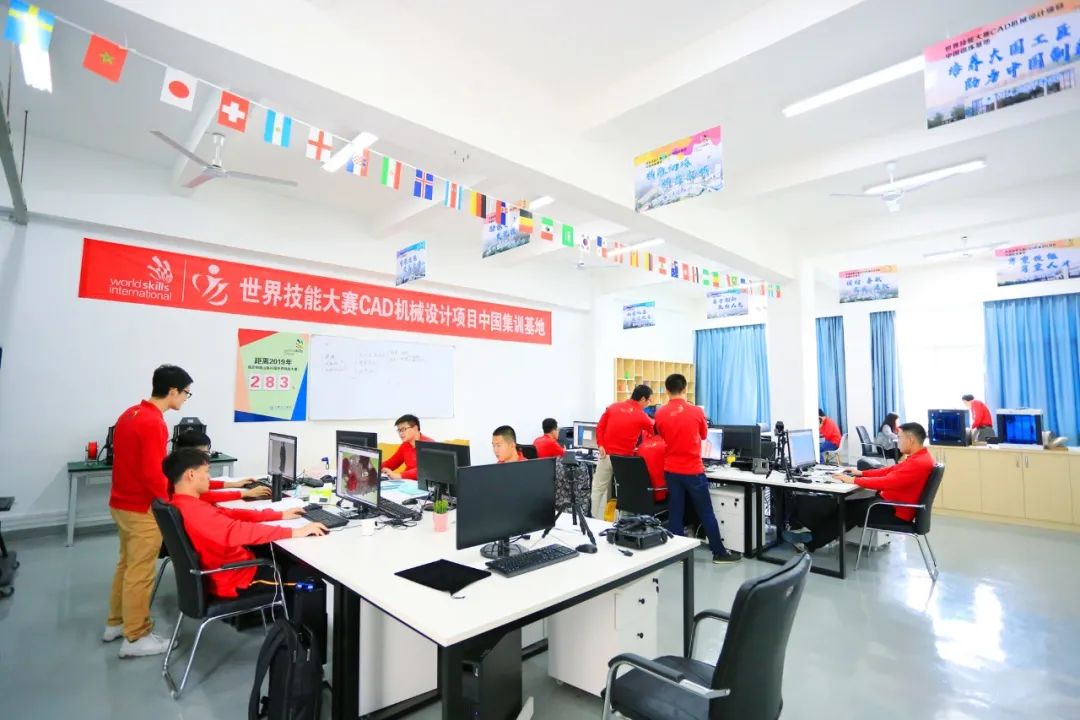 红领行动,龙岩红领行动