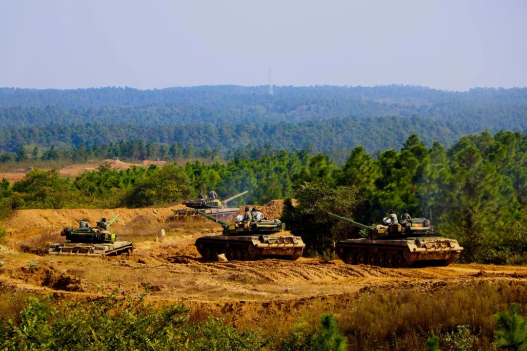 閲嶈繑涓夌晫,閫佸埆涓夌晫