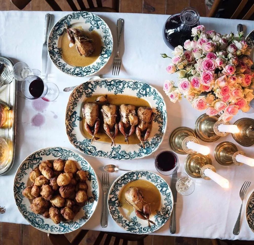 养十几只狗狗博主,网红养小土狗日常