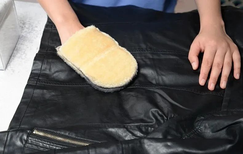 一篇搞懂无纺布墙纸,皮革面料的区别