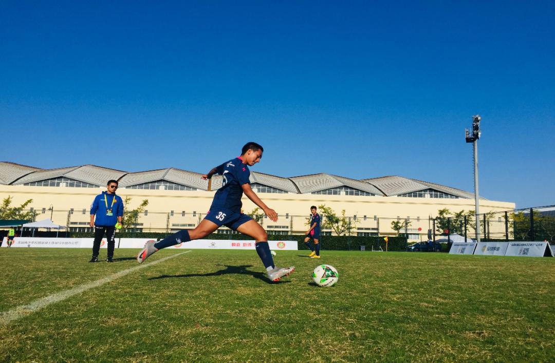 第四届贡嘎杯足球高校组直播,校园足球比赛精彩瞬间贡嘎杯