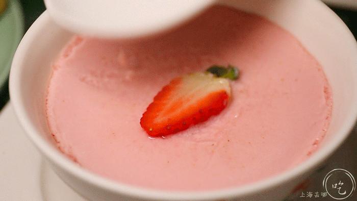 藏在淮海路街角的「传奇糖水铺」，又出爆款“水晶小熊”