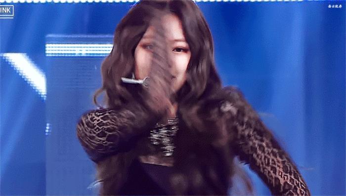 年度会穿榜单来了你爱豆同款都在这儿！快买