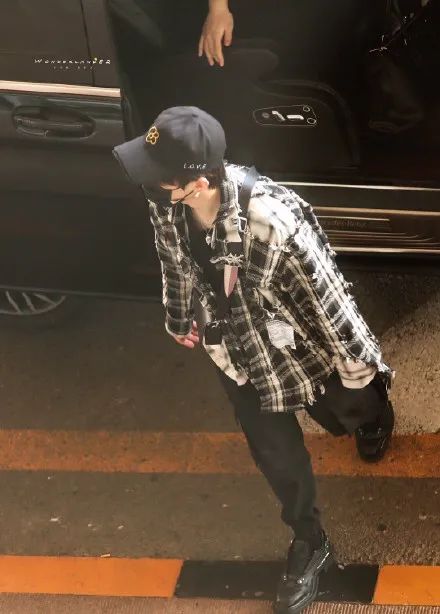 年度会穿榜单来了你爱豆同款都在这儿！快买