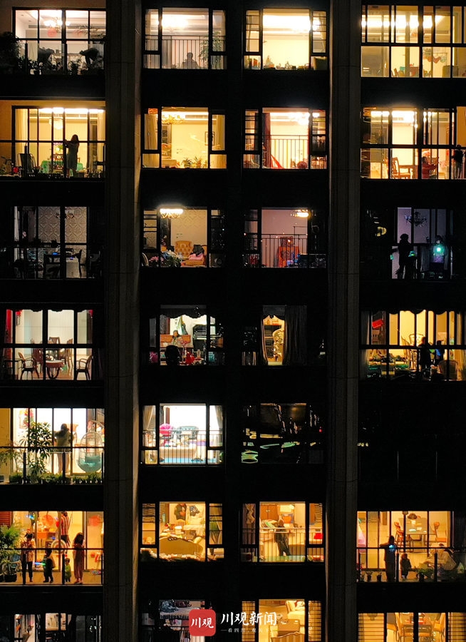 视觉四川年终盘点6｜何海洋：2020年，我努力用镜头“看见”大家的努力