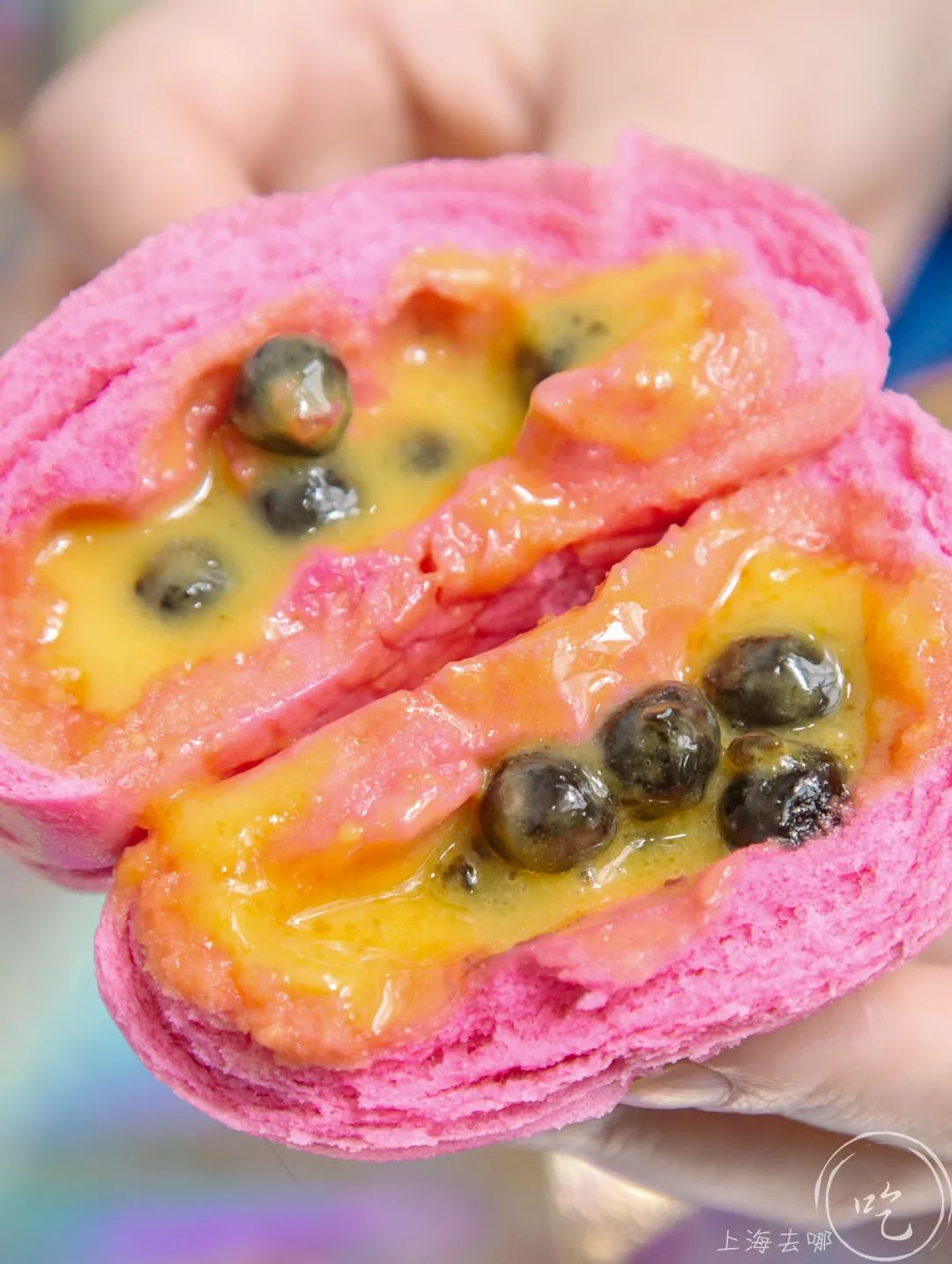 淮海路上10m²！连座位也没有的店，专卖香港“彩色点心”