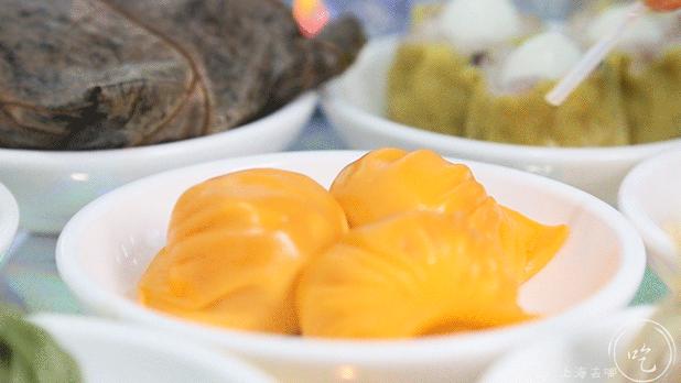 淮海路上10m²！连座位也没有的店，专卖香港“彩色点心”