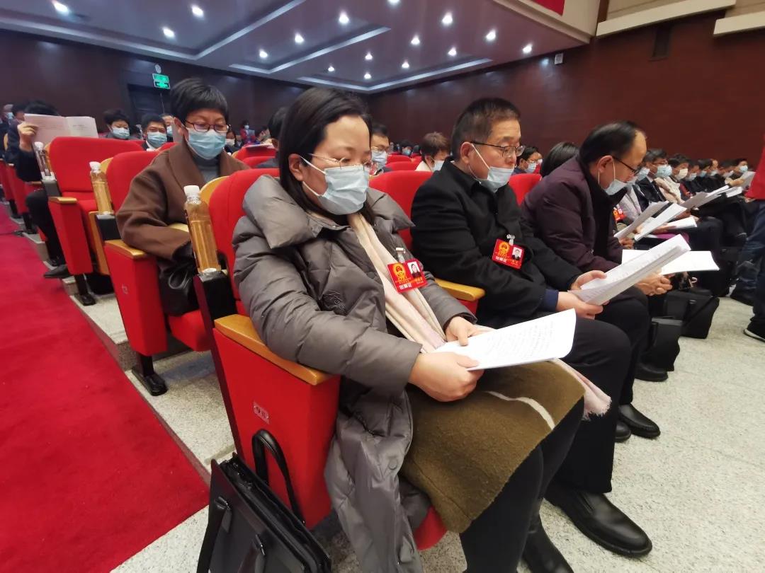 传递两会好声音凝聚发展正能量,传达两会好声音