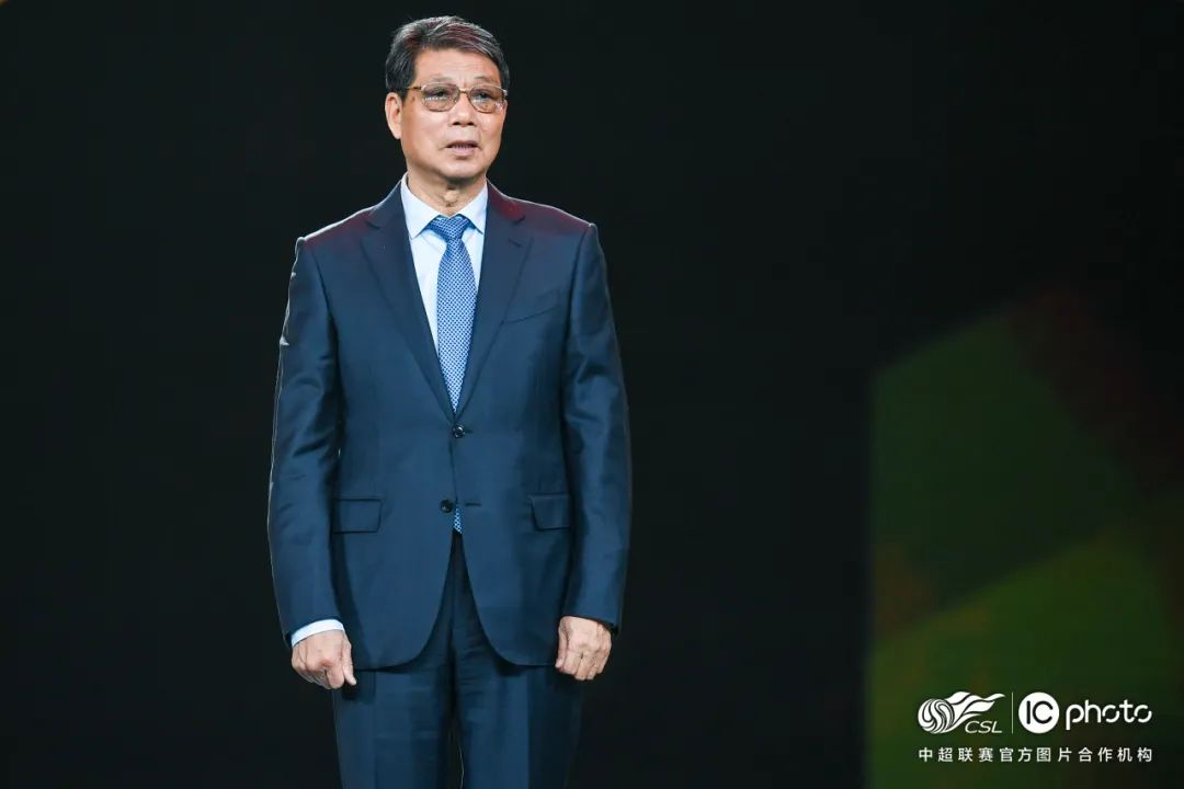 徐根宝从骨子里喜欢足球,徐根宝是干什么的