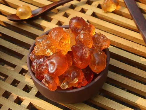 美容养颜桃胶多少钱一斤,桃胶到底能不能美容养颜