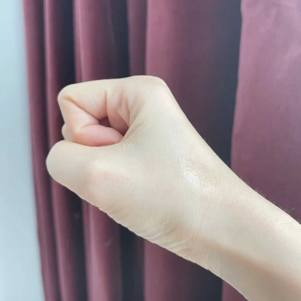 护肤爱用品推荐分享,护肤分享今日份美妆穿搭