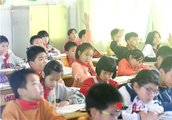 财政民生支出持续保持平稳增长,调整民生财政支出结构