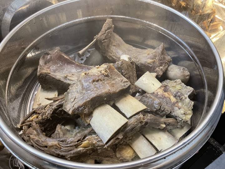 一天卖出1000斤牛肉,一天卖出几百斤牛肉