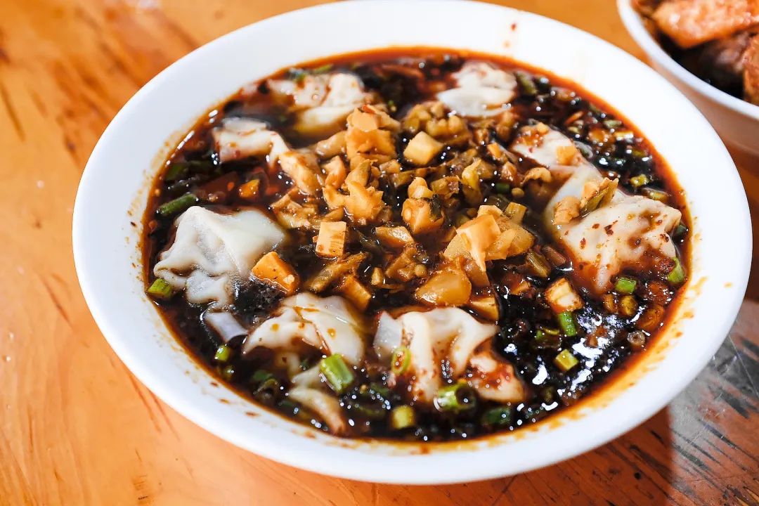 满地都是30年老店，温江真是太吓人了